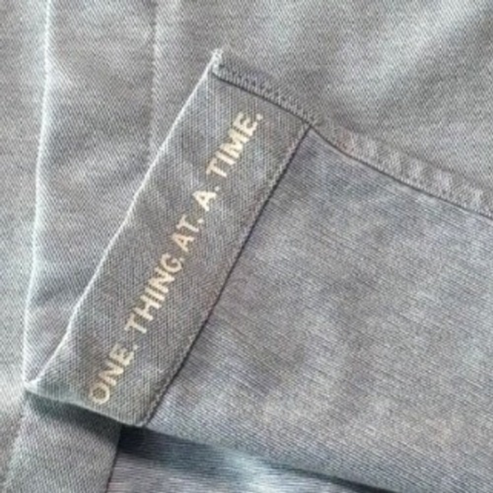 Lululemon Commission Shirt Mens L/XL Blue Long Sleeve Button Front Performance - Picture 6 of 9